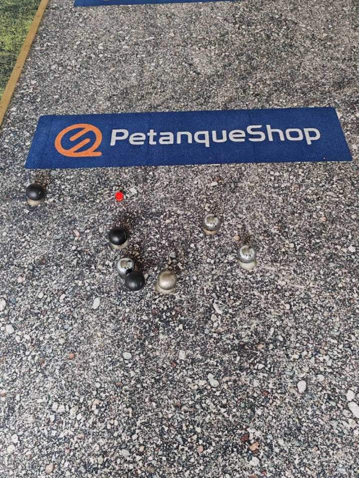 Installation de dalles de moquette personnalisées et décoratives Thouaré-sur-Loire